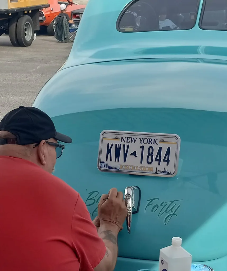 Pinstriping at the Twinleaf Annual Car Show