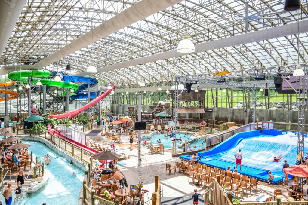 Jay Peak Resort Indoor Waterpark scaled 1